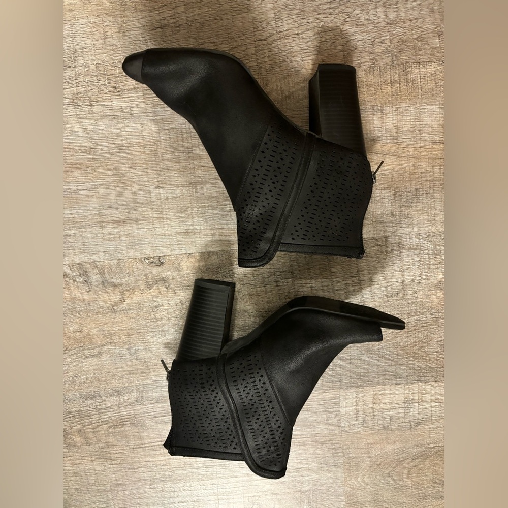 Black heels